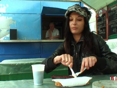 Alter Bock nimmt junges Früchtchen richtig hart